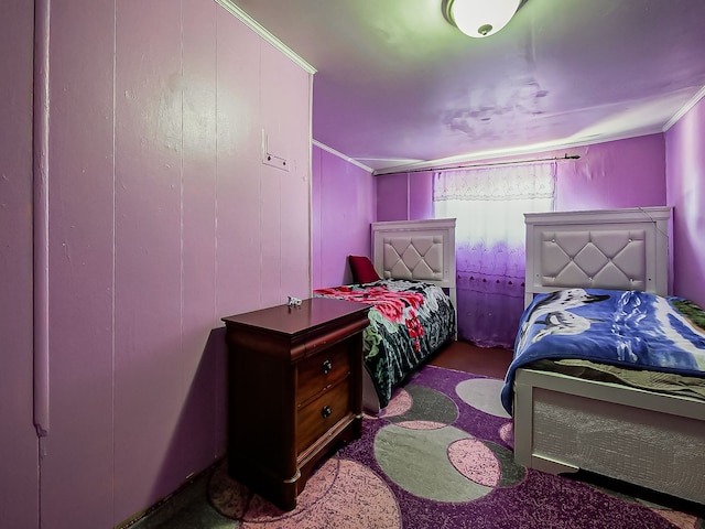 8320 Nightingale St, Dearborn Heights, MI 48127 - bedroom with crown molding