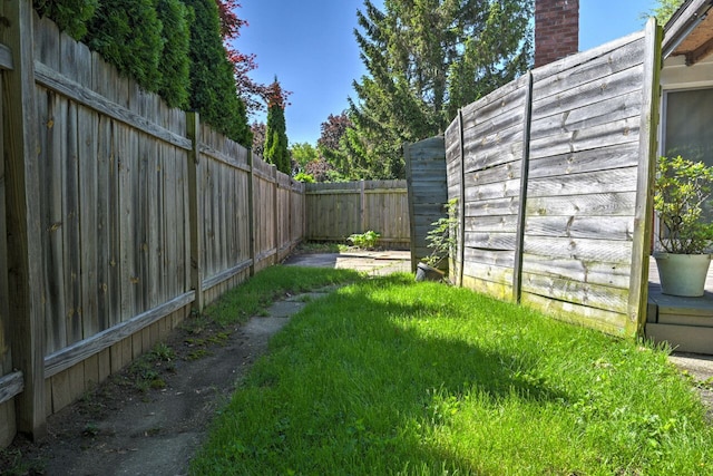 11837 Meteor Dr, Sterling Heights, MI 48313 - view of fenced backyard