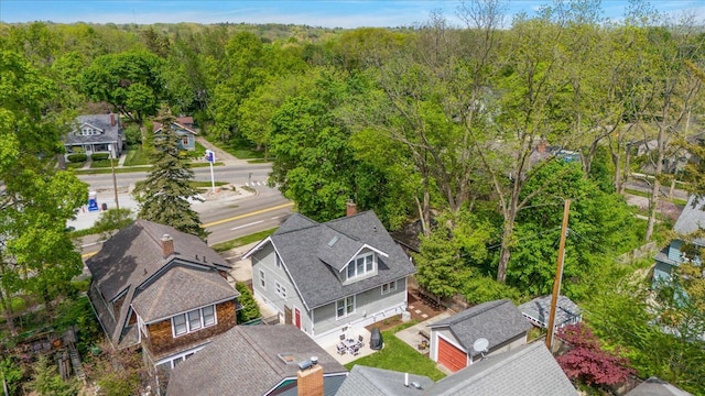 drone / aerial view of a heavily wooded area
