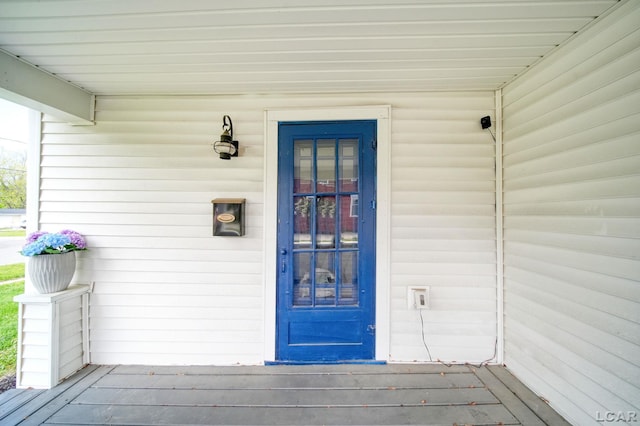 view of exterior entry