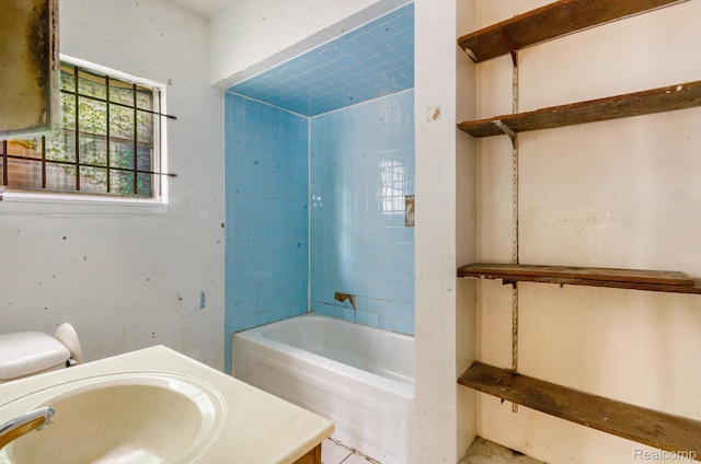 54 W Rockwood St, Ecorse, MI 48229 - bathroom with a tub to relax in, vanity, and toilet