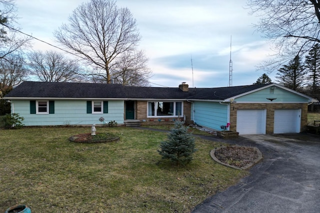 1090 Sunset Dr, Holly, MI 48442 - single story home featuring driveway, an attached garage, a front yard, a chimney, and entry steps