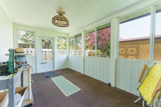 3683 Elmwood, Vassar, MI 48768 - view of sunroom