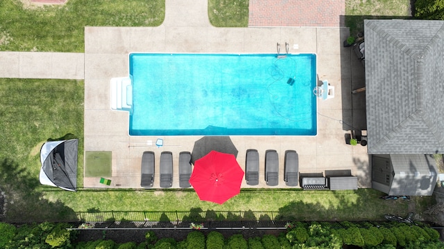 25031 Newton St, Dearborn, MI 48124 - bird's eye view of a pool