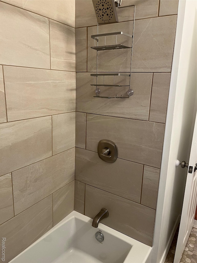 11520 Engleside St, Detroit, MI 48205 - bathroom featuring shower / tub combination