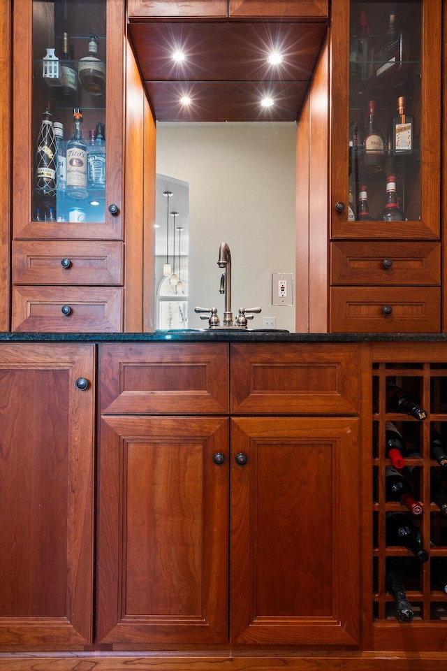 1303 Towsley Ln, Ann Arbor, MI 48105 - bar with a sink