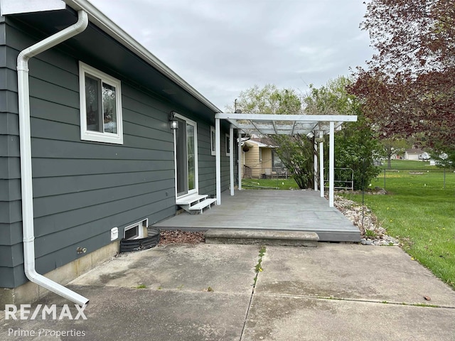 1321 Rollins St, Grand Blanc, MI 48439 - view of patio featuring a wooden deck