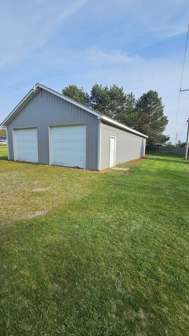 view of detached garage