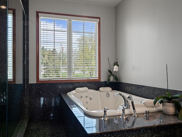 1334 Larayne Dr, Troy, MI 48085 - full bathroom featuring a jetted tub