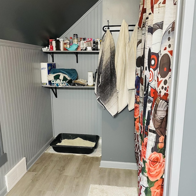 326 N Oak St, Owosso, MI 48867 - mudroom with wood finished floors and baseboards