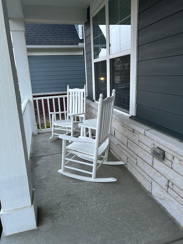 31065 Tremont Ln, Franklin, MI 48025 - balcony featuring covered porch