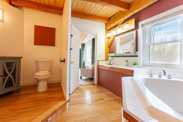 10400 E Youker Dr, Suttons Bay, MI 49682