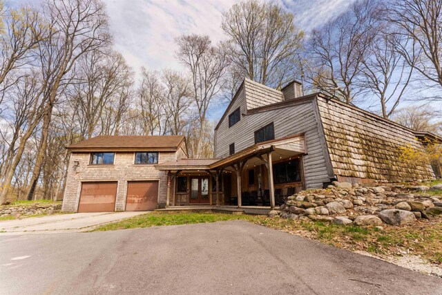 10400 E Youker Dr, Suttons Bay, MI 49682