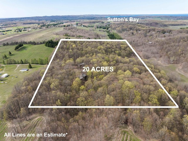 10400 E Youker Dr, Suttons Bay, MI 49682