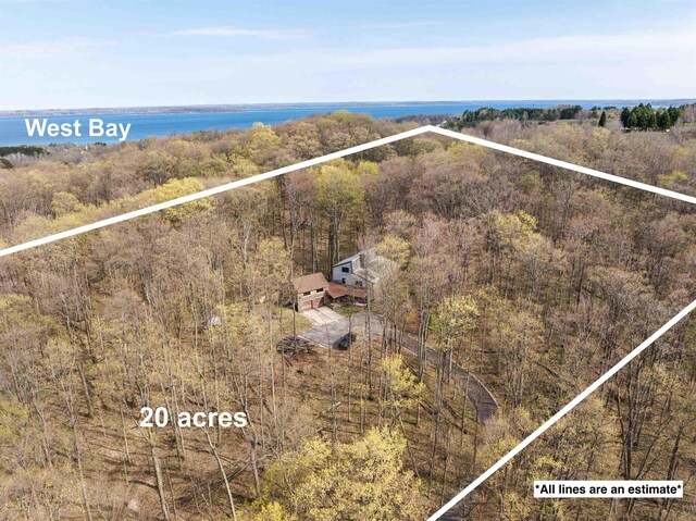10400 E Youker Dr, Suttons Bay, MI 49682