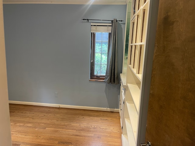532 Saint Clair St, Grosse Pointe, MI 48230 - unfurnished room with wood finished floors and baseboards