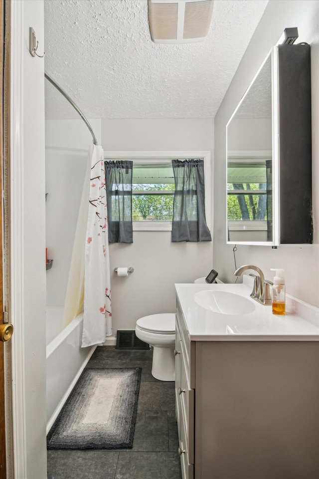 full bath with healthy amount of natural light, vanity, toilet, a textured ceiling, and shower / bath combination with curtain