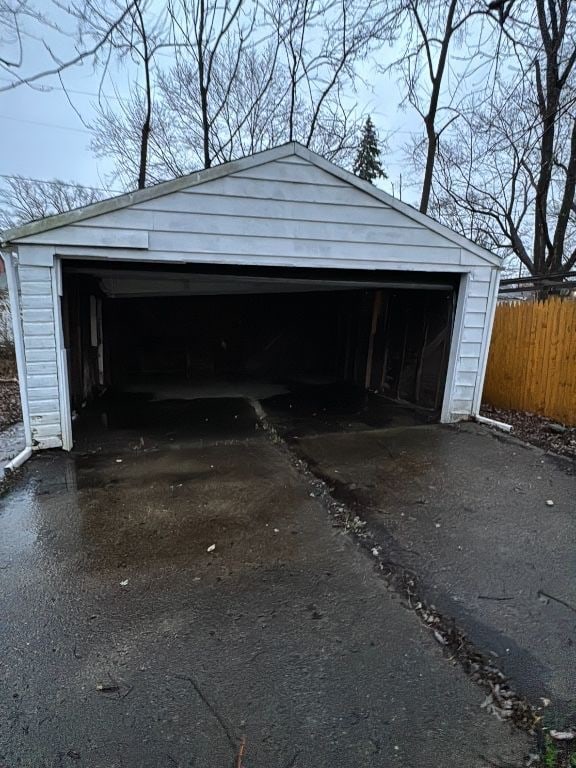 detached garage with fence