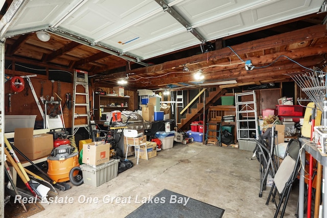 2505 Blake St, Saginaw, MI 48602 - view of garage