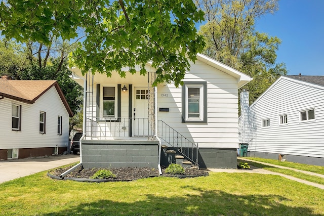 1342 Bertha St, Ferndale, MI 48220 - view of front of house featuring a front lawn