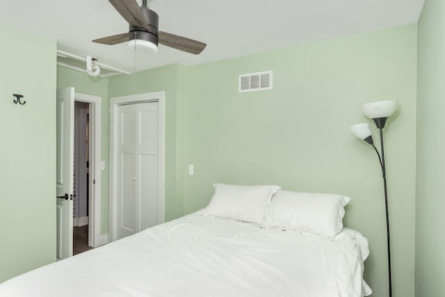 1342 Bertha St, Ferndale, MI 48220 - bedroom with a closet and ceiling fan