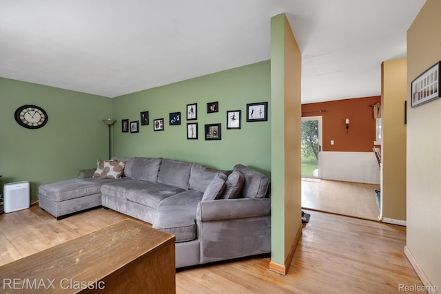 94 Crescent Lake Rd, Waterford, MI 48327 - living area with wood finished floors