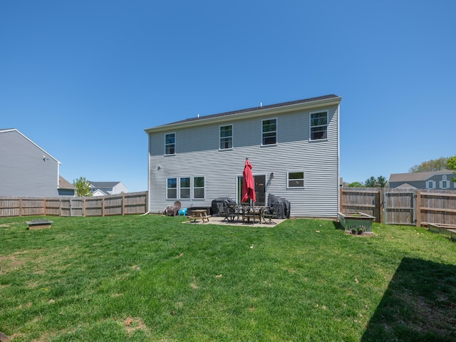 59376 Silvergrass Ave, Mattawan, MI 49071 - back of house with a patio