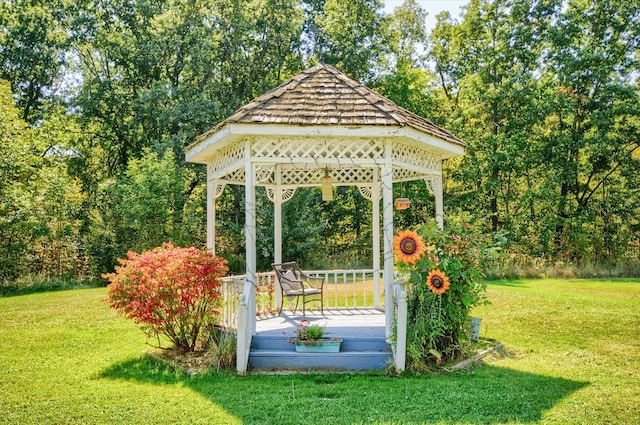 10186 Carlee June Dr, Fenton, MI 48430 - view of outbuilding with a gazebo