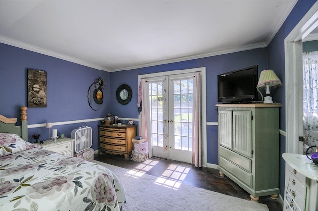 10186 Carlee June Dr, Fenton, MI 48430 - bedroom with french doors, access to outside, baseboards, and crown molding