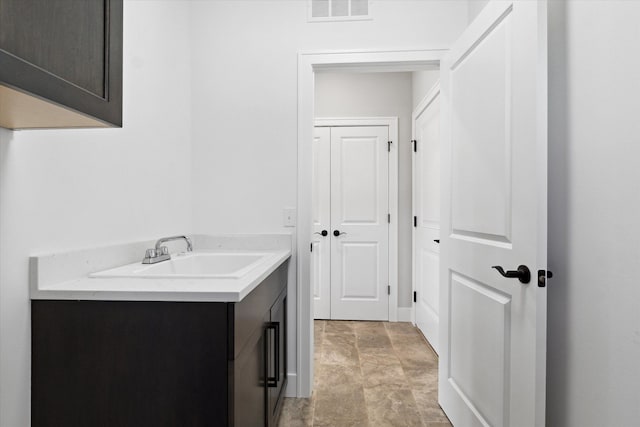 19266 Thompson Dr, Macomb, MI 48042 - bathroom with vanity