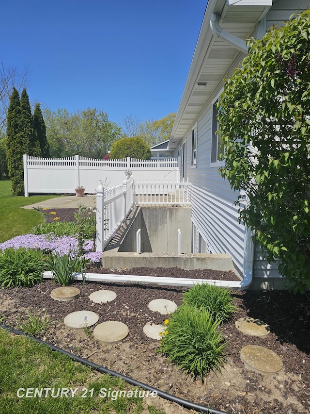 5966 Red Feather Dr, Bay City, MI 48706 - view of yard featuring fence