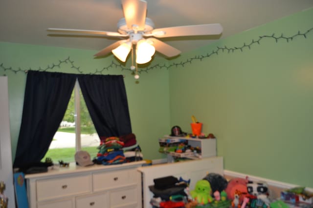 5448 Fairview Dr, Grand Blanc, MI 48439 - rec room featuring ceiling fan