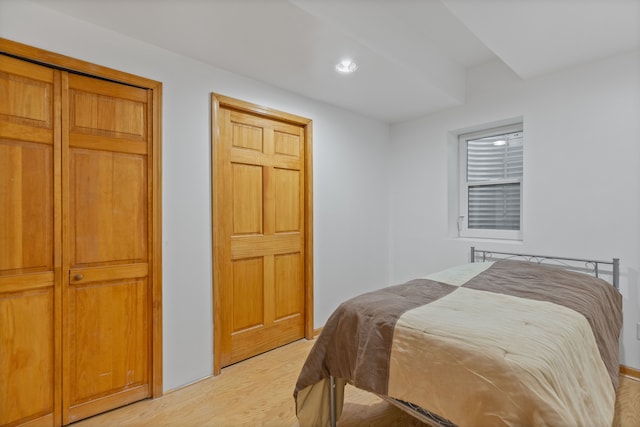 343 Shotwell, White Lake, MI 48386 - bedroom with light wood-style floors and recessed lighting