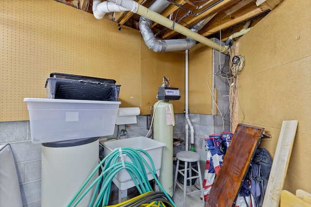 343 Shotwell, White Lake, MI 48386 - view of storage area