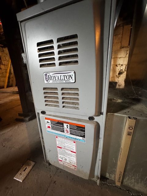 1143 Ballard St, Lansing, MI 48906 - utilities with heating unit