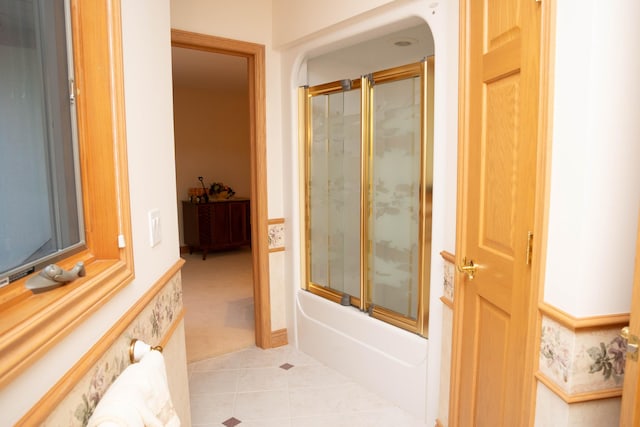 2865 Vw Ave E, Vicksburg, MI 49097 - full bathroom featuring enclosed tub / shower combo and tile patterned floors