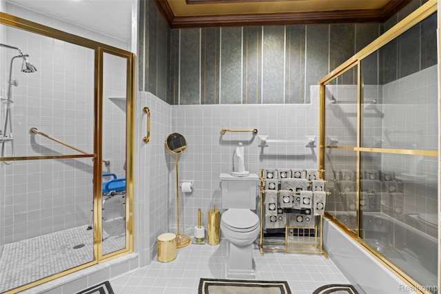 7310 Sandy Creek Ln, Bloomfield Hills, MI 48301 - bathroom featuring combined bath / shower with glass door, tile walls, tile patterned flooring, and wainscoting