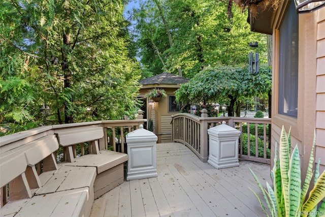 7310 Sandy Creek Ln, Bloomfield Hills, MI 48301 - view of wooden deck
