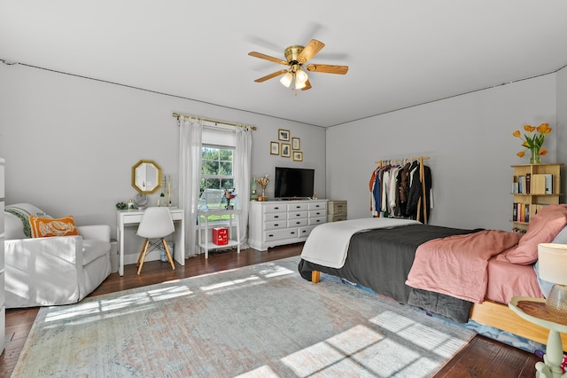 15974 Rustic Ln S, Vicksburg, MI 49097 - bedroom featuring wood finished floors and ceiling fan