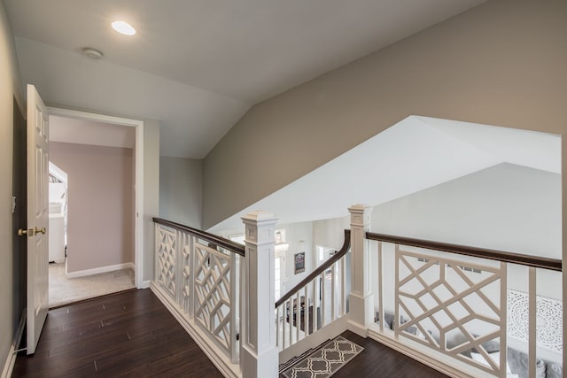 4482 Red Oak Blvd, Waterford, MI 48329 - corridor with an upstairs landing, vaulted ceiling, wood finished floors, and baseboards
