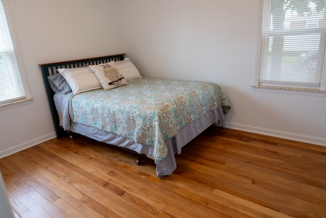 13185 Sycamore St, Southgate, MI 48195 - bedroom with wood finished floors and baseboards