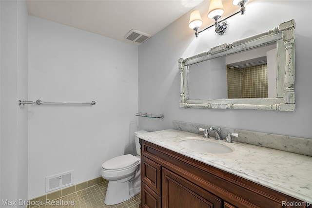 1461 Woodglen Ln Unit G-28, Bloomfield Hills, MI 48304 - full bath with vanity and tile patterned flooring