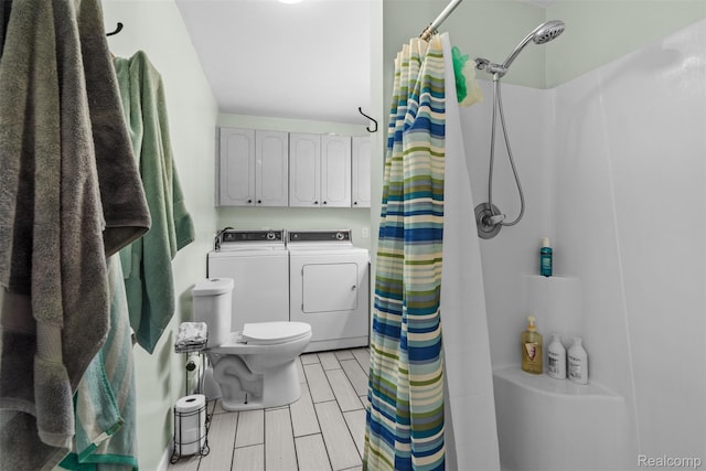 638 E Michigan Ave, Grass Lake, MI 49240 - full bath with toilet, a shower with curtain, and washing machine and dryer