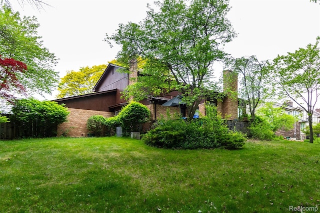 5423 Hauser Way W, Bloomfield, MI 48323 - view of yard