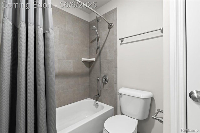 10611 Stoney Point Dr, South Lyon, MI 48178 - bathroom featuring shower / tub combo and toilet