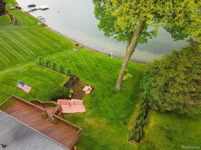 2982 Shawnee Ln, Waterford, MI 48329 - bird's eye view of a large body of water