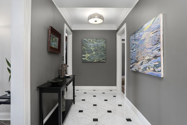 15 E Kirby St Unit 822, Detroit, MI 48202 - entryway with crown molding and baseboards