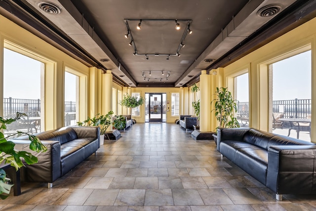 15 E Kirby St Unit 822, Detroit, MI 48202 - view of building lobby