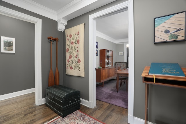 15 E Kirby St Unit 822, Detroit, MI 48202 - corridor featuring dark wood-type flooring, crown molding, and baseboards