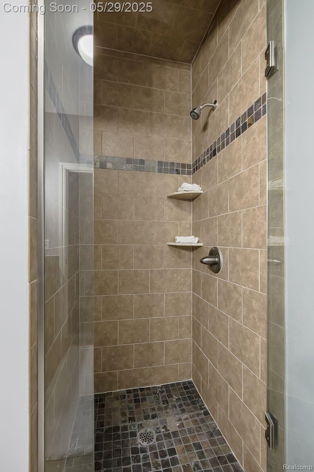 6940 Stonewood, Clarkston, MI 48346 - full bath with a stall shower